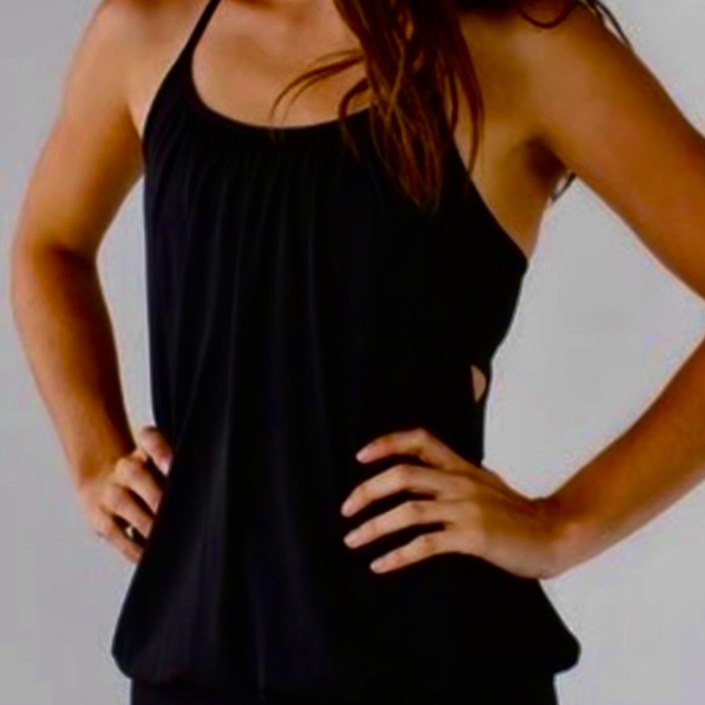 Lululemon No Limits Tank Black Bra Balloon Top Size 12 EUC